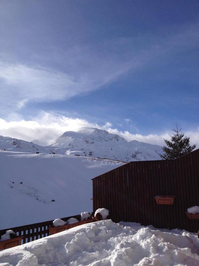 Bajo Con Terraza Y Vistas A Las Montana En ฟอร์มีกัล ภายนอก รูปภาพ